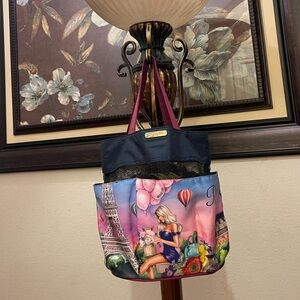 Nicole Lee please check all picture of condition